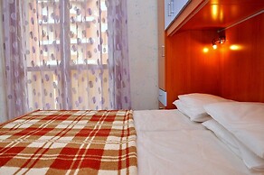 Lovely Holiday Apartment With sea View - Beahost