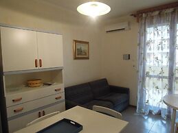 Lovely Holiday Apartment With sea View - Beahost