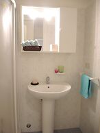 Colourful Flat Next to the Beach - Beahost Rentals