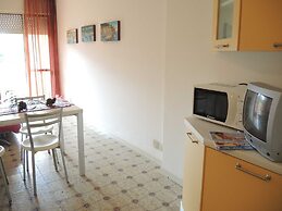 Colourful Flat Next to the Beach - Beahost Rentals