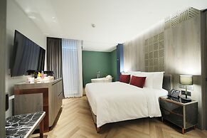 Ten Six Hundred, Chao Phraya, Bangkok by Preference, managed by The As