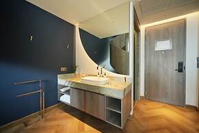 Ten Six Hundred, Chao Phraya, Bangkok by Preference, managed by The As