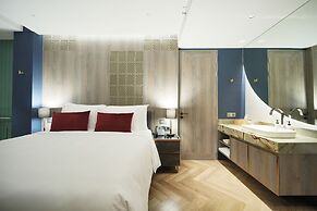 Ten Six Hundred, Chao Phraya, Bangkok by Preference, managed by The As