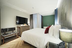 Ten Six Hundred, Chao Phraya, Bangkok by Preference, managed by The As