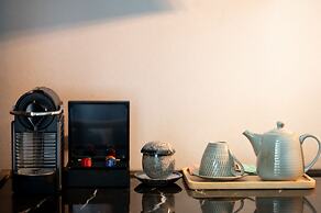 Ten Six Hundred, Chao Phraya, Bangkok by Preference, managed by The As