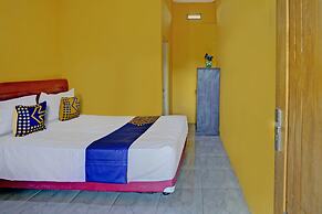 SPOT ON 92827 Anisah Adil Homestay SyariahNearsmart Kampung Desa Pakis