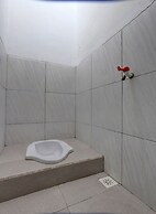 SPOT ON 92828 Galih Kost 1 Syariah