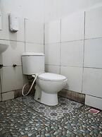 OYO 92831 Penginapan Raja