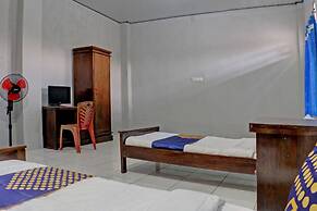 SPOT ON 92834 Wisma Dira Tiara Syariah