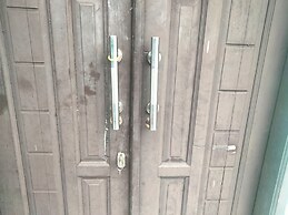 SPOT ON 92839 Nany Asoka Syariah Near Anyong Cafe Studio