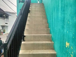 SPOT ON 92839 Nany Asoka Syariah Near Anyong Cafe Studio