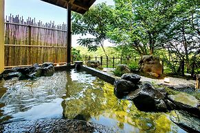 Noto Tsukumowan Hyakurakusou