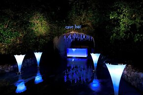 Noto Tsukumowan Hyakurakusou