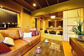 Noto Tsukumowan Hyakurakusou