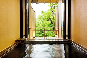 Noto Tsukumowan Hyakurakusou