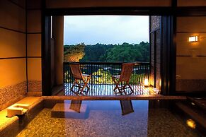 Noto Tsukumowan Hyakurakusou