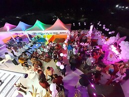 Hotel The Grand Piano