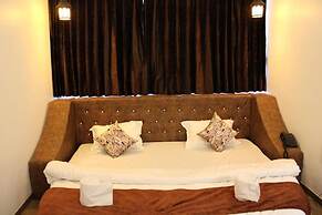 Hotel The Grand Piano