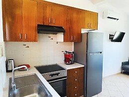 Cute Apple - At The Heart Of The Old Town