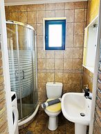 Cute Apple - At The Heart Of The Old Town