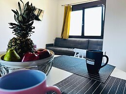 Cute Apple - At The Heart Of The Old Town