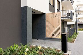 Business Apartment Warsaw by Renters