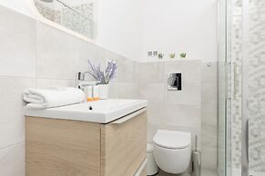 Business Apartment Warsaw by Renters