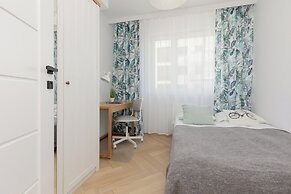 Business Apartment Warsaw by Renters