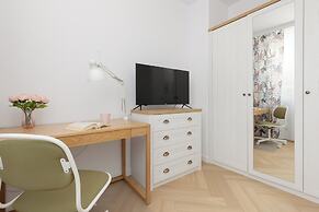 Business Apartment Warsaw by Renters