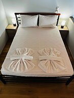 Cinnamon House -next To Old Town