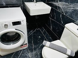 Cinnamon House -next To Old Town