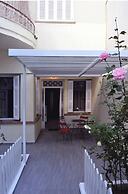 Renovated Home Next To Old Town