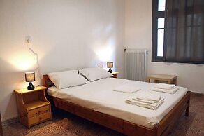 Renovated Home Next To Old Town