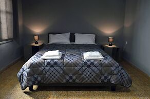 Renovated Home Next To Old Town