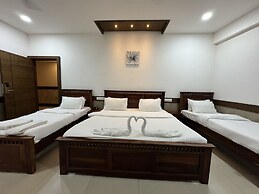Hotel Tirth by Sonu Cafe