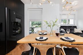 Stylish Apartment by Renters Prestige