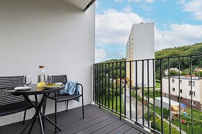 Stylish Apartment by Renters Prestige