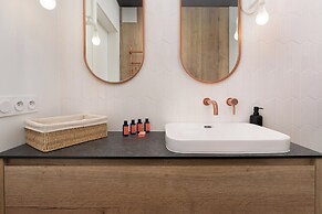 Stylish Apartment by Renters Prestige