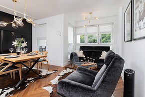 Stylish Apartment by Renters Prestige