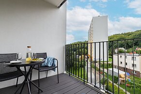 Stylish Apartment by Renters Prestige