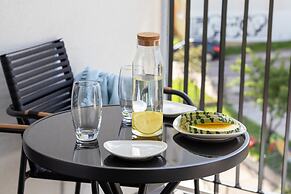 Stylish Apartment by Renters Prestige