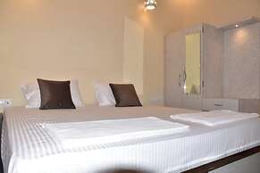 Goroomgo Maya Inn Guest House Varanasi