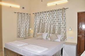 Goroomgo Maya Inn Guest House Varanasi