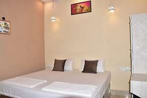 Goroomgo Maya Inn Guest House Varanasi