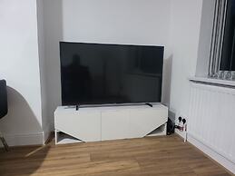 Charming 3-bed House in Blackley Manchester