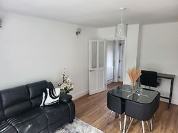 Charming 3-bed House in Blackley Manchester