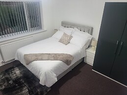 Charming 3-bed House in Blackley Manchester