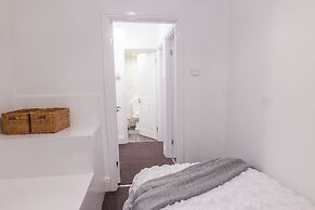 House - Sleeps 6 - Parking - Garden