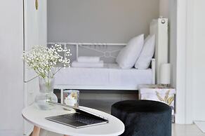 Athens Riviera Garden View Studio