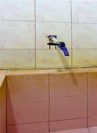 SPOT ON 92567 Jati Homestay Near Taman Suranadi